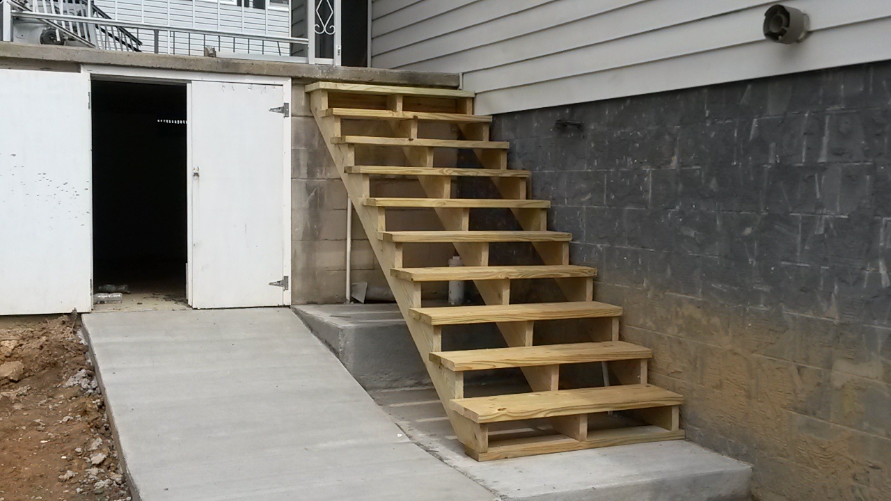 Concrete Sidewalk Installation | Concrete Steps | New Driveway